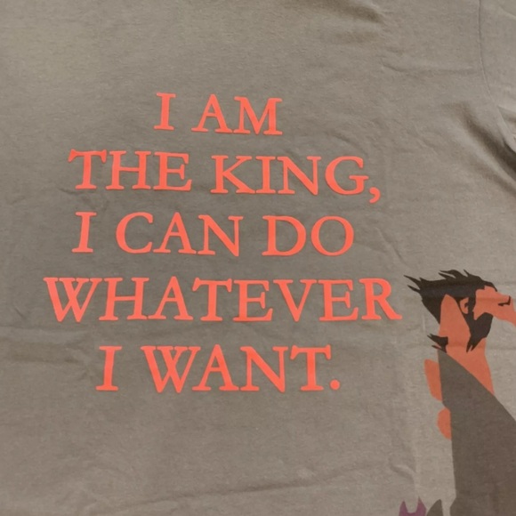 Disney Lion King Uniqlo Lot of 2 T-Shirts Mens Size M Black Gray Simba Scar King - Picture 9 of 12